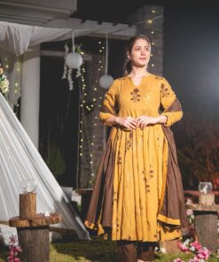 barnie mustard suit set