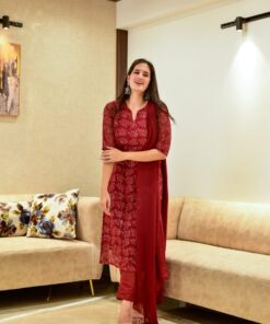 Mrunali embroidered kurta set